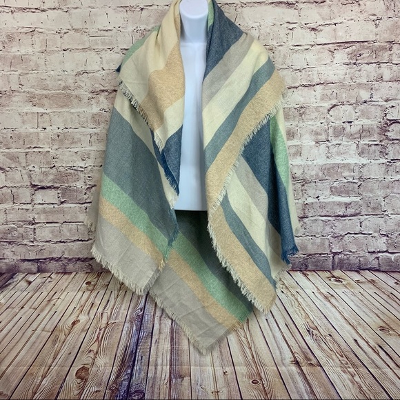 LC Lauren Conrad Accessories - Lauren Conrad Blue Beige Striped Fringe Shawl Blanket Scarf NWOT